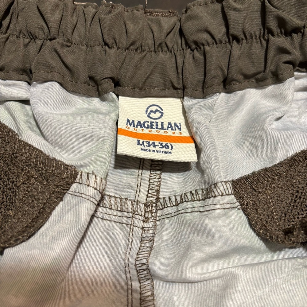 Magellan Outdoors Camo Cargo Convertible Pants size Large 34/36 - Picture 7 of 11